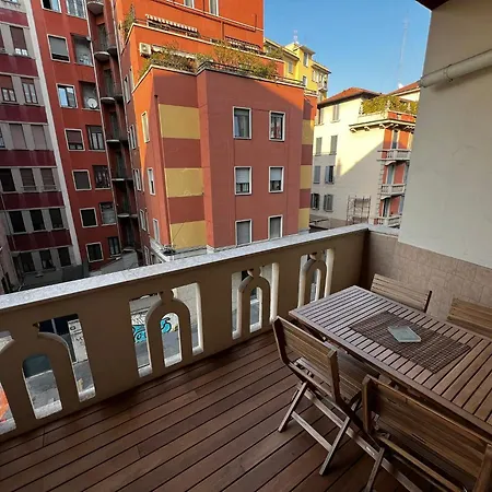 Guzzo B - Elegant Flat With Balcony At Bolivar M4 Metro *