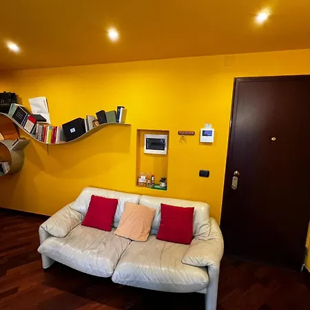 Guzzo B - Elegant Flat With Balcony At Bolivar M4 Metro * Milan