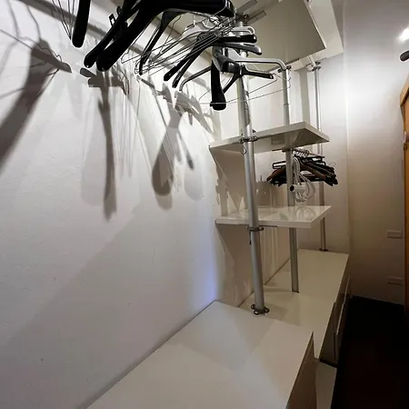Guzzo B - Elegant Flat With Balcony At Bolivar M4 Metro Apartment Milan